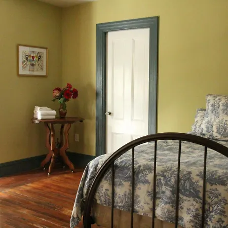 The Wedding Cake House-2